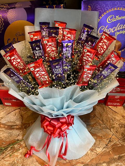 Customized chocolate bouquet