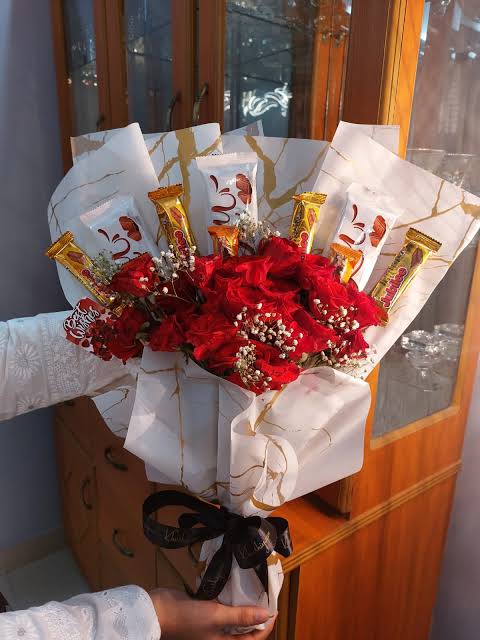 Customized chocolate bouquet