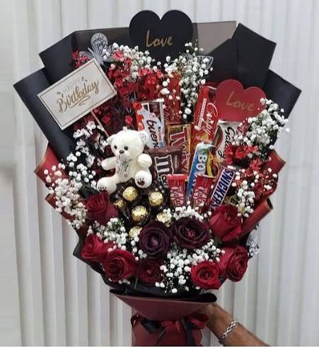 Customized chocolate bouquet
